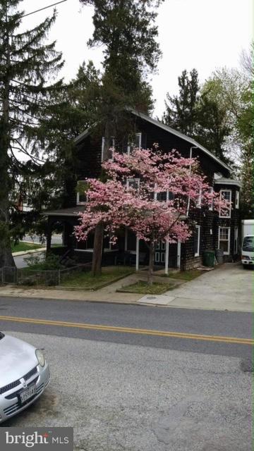 BRING YOUR IMAGINATION  & YOUR CONTRACTOR TO THIS UNIQUE HAMPDEN PROPERTY! ONE OF THE LARGEST LOTS IN THE AREA--SPANNING FROM UNION TO DELLWOOD--THIS SEMI DETACHED HOME CURRENTLY HAS 5 BR BUT TONS OF ROOM FOR YOUR REDESIGN. SOME OF THE PLUSES ARE: ORIGINAL FIREPLACE FROM 1902, SIDE PARKING FOR 3-4 CARS, HUGE YARD & 2 STORY GARAGE. SOLD AS IS. SELLER WILL MAKE NO REPAIRS. CASH OR REAHB LOAN ONLY.