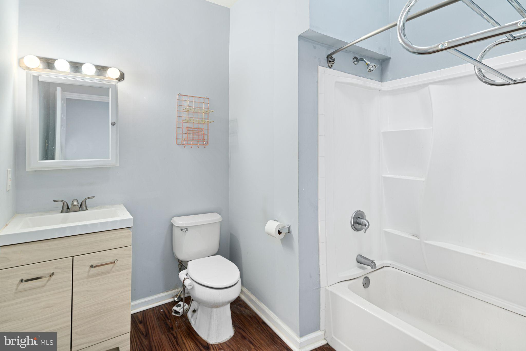 GERMANTOWN - Residential