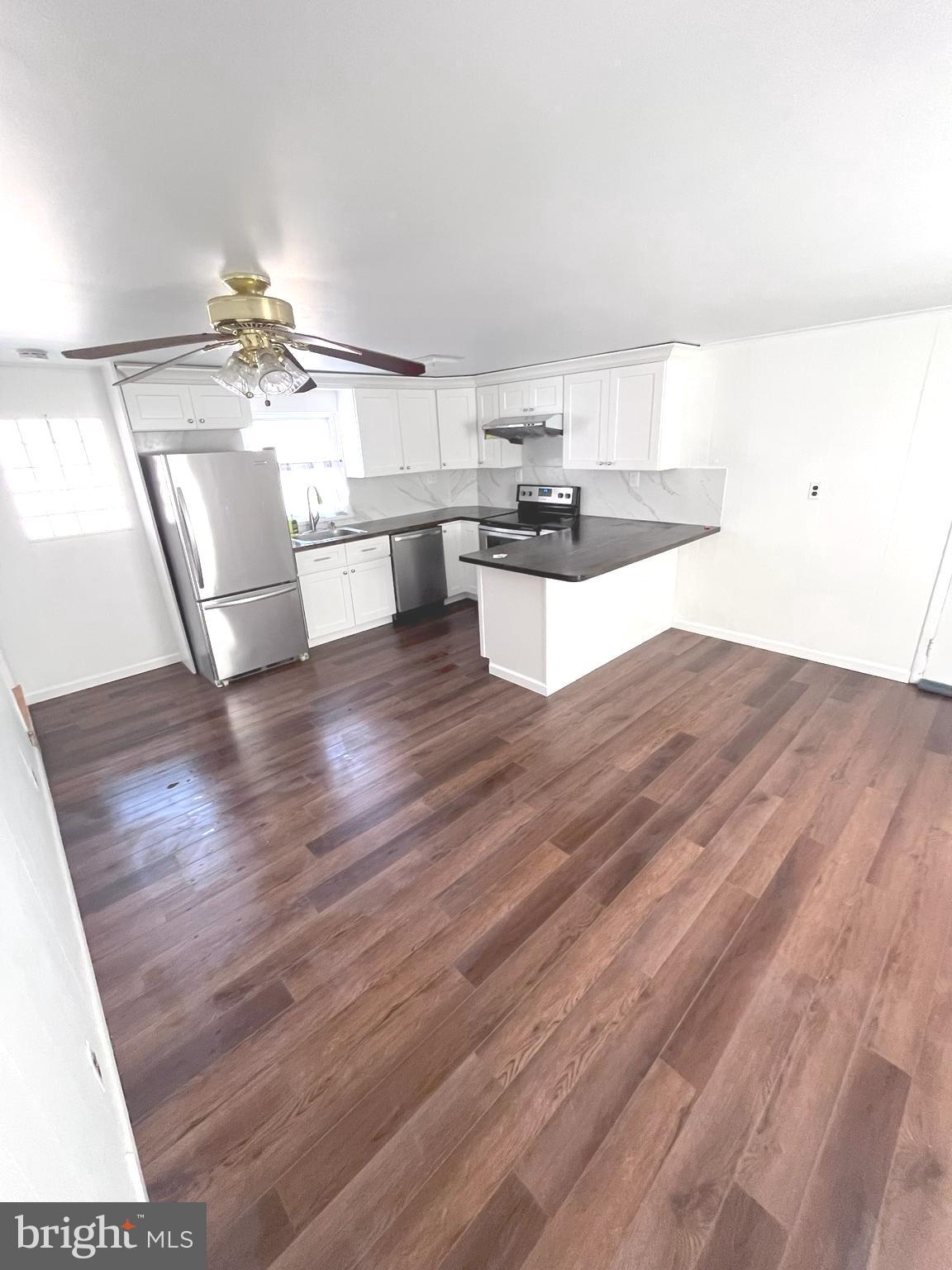 COLONIAL PARK - Residential