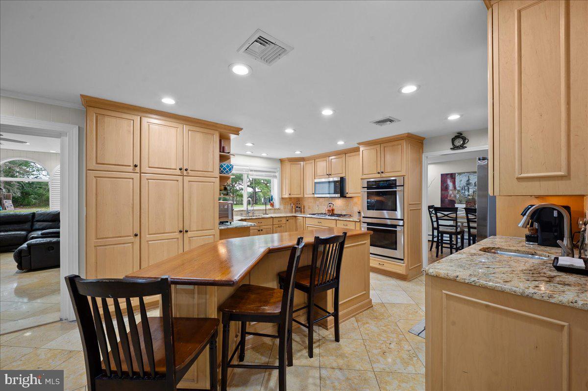 BRIDLE PATH MANOR - Residential