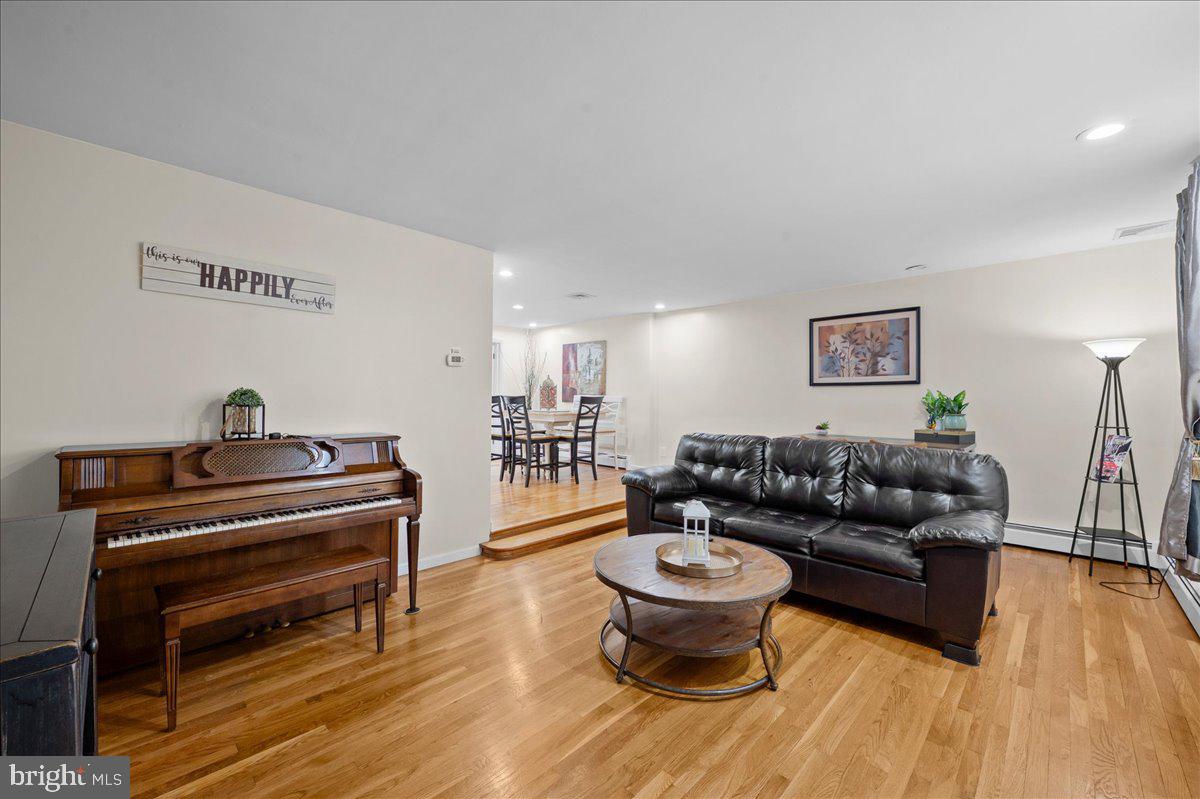 BRIDLE PATH MANOR - Residential