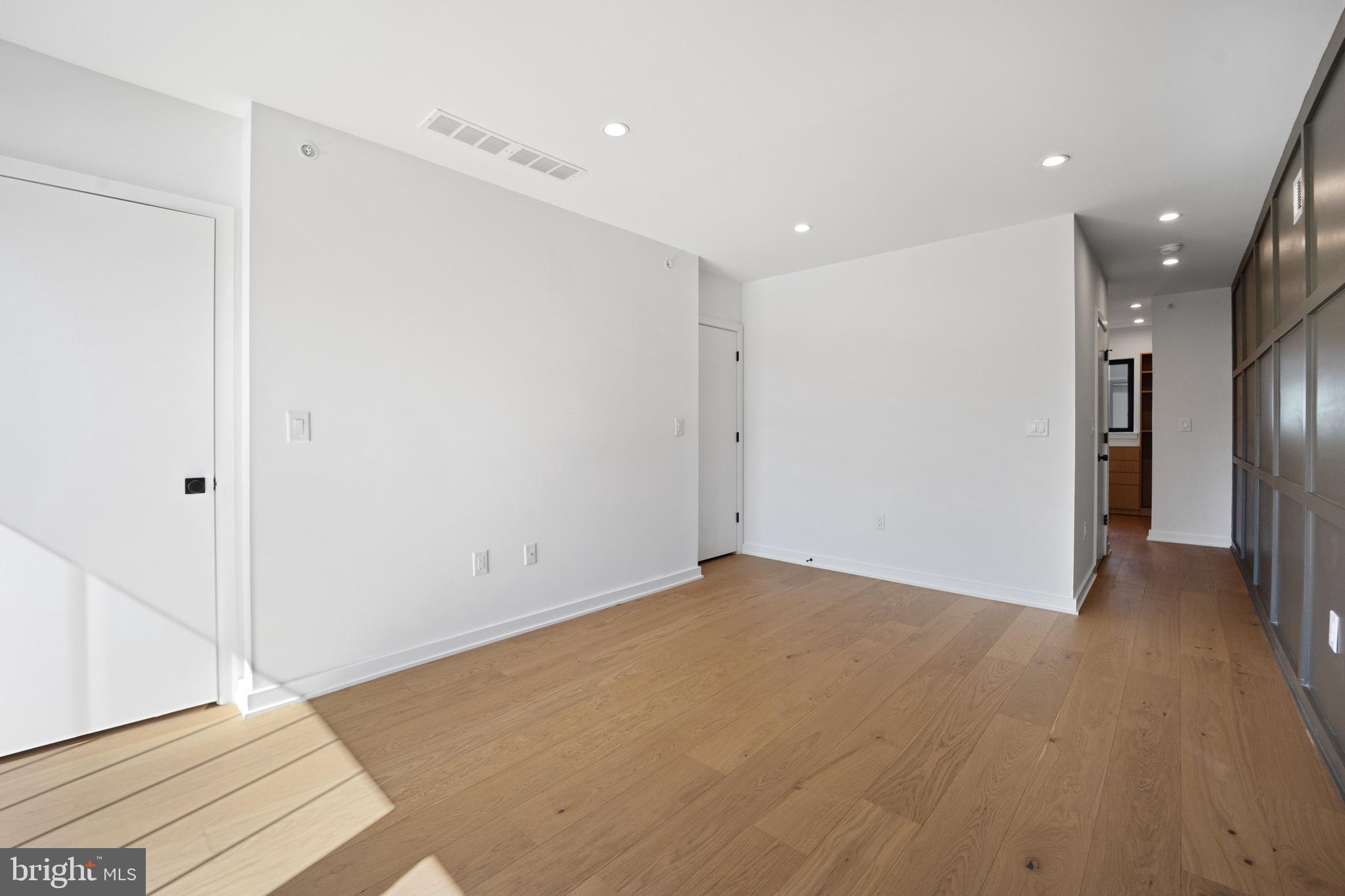 GRADUATE HOSPITAL - Residential