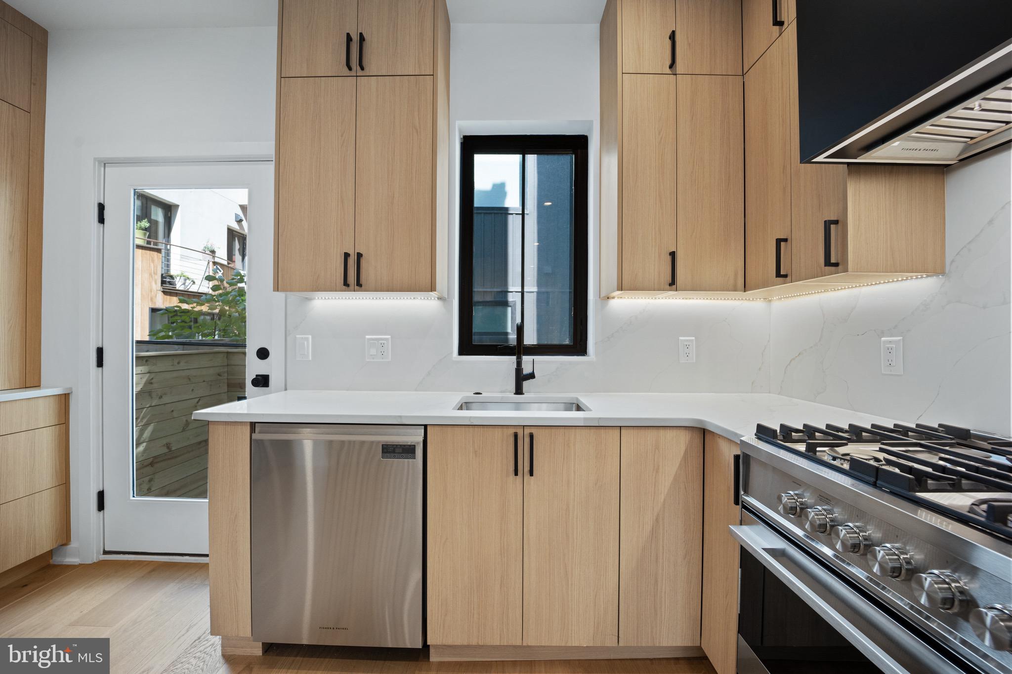 GRADUATE HOSPITAL - Residential
