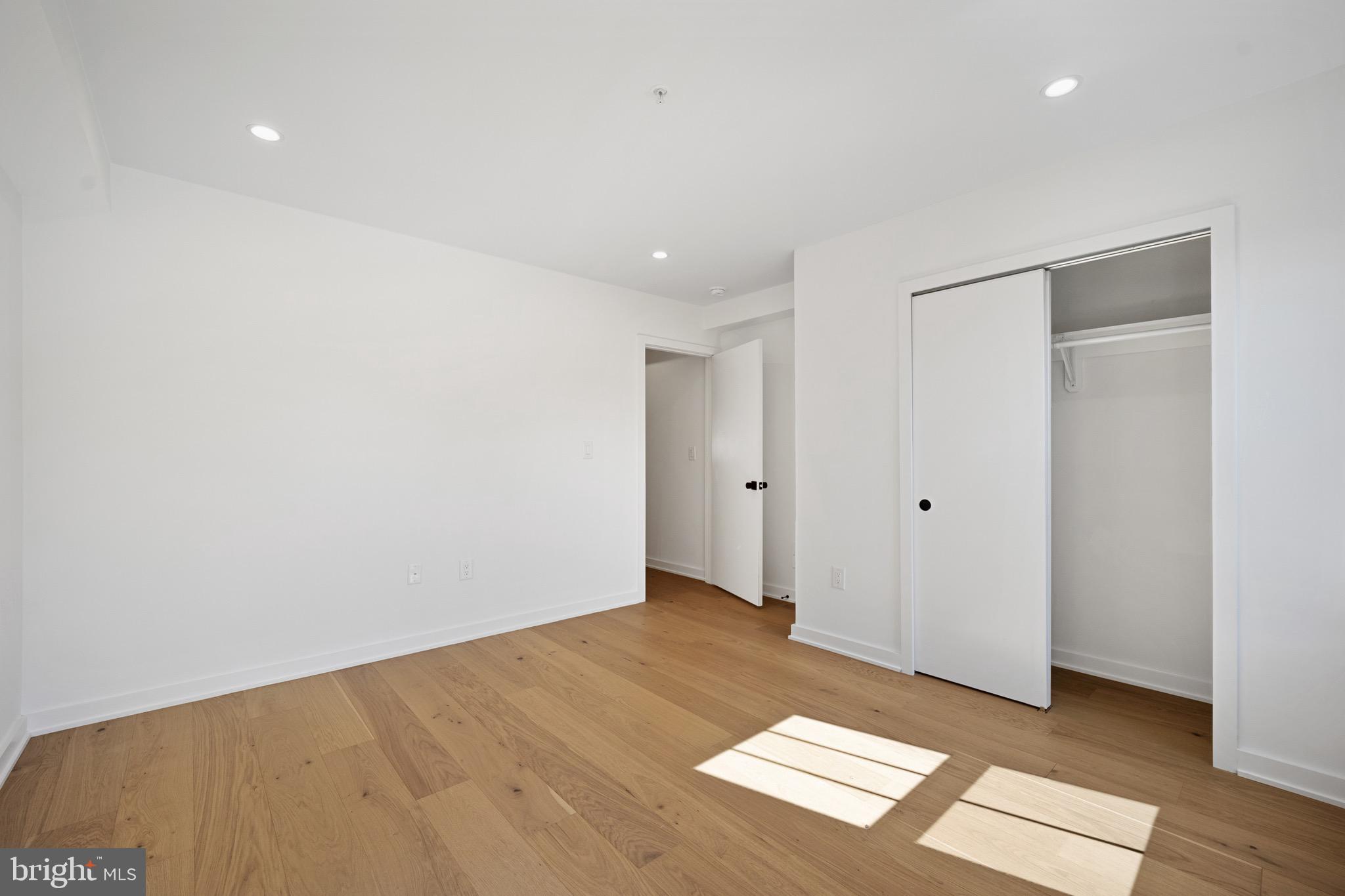 GRADUATE HOSPITAL - Residential