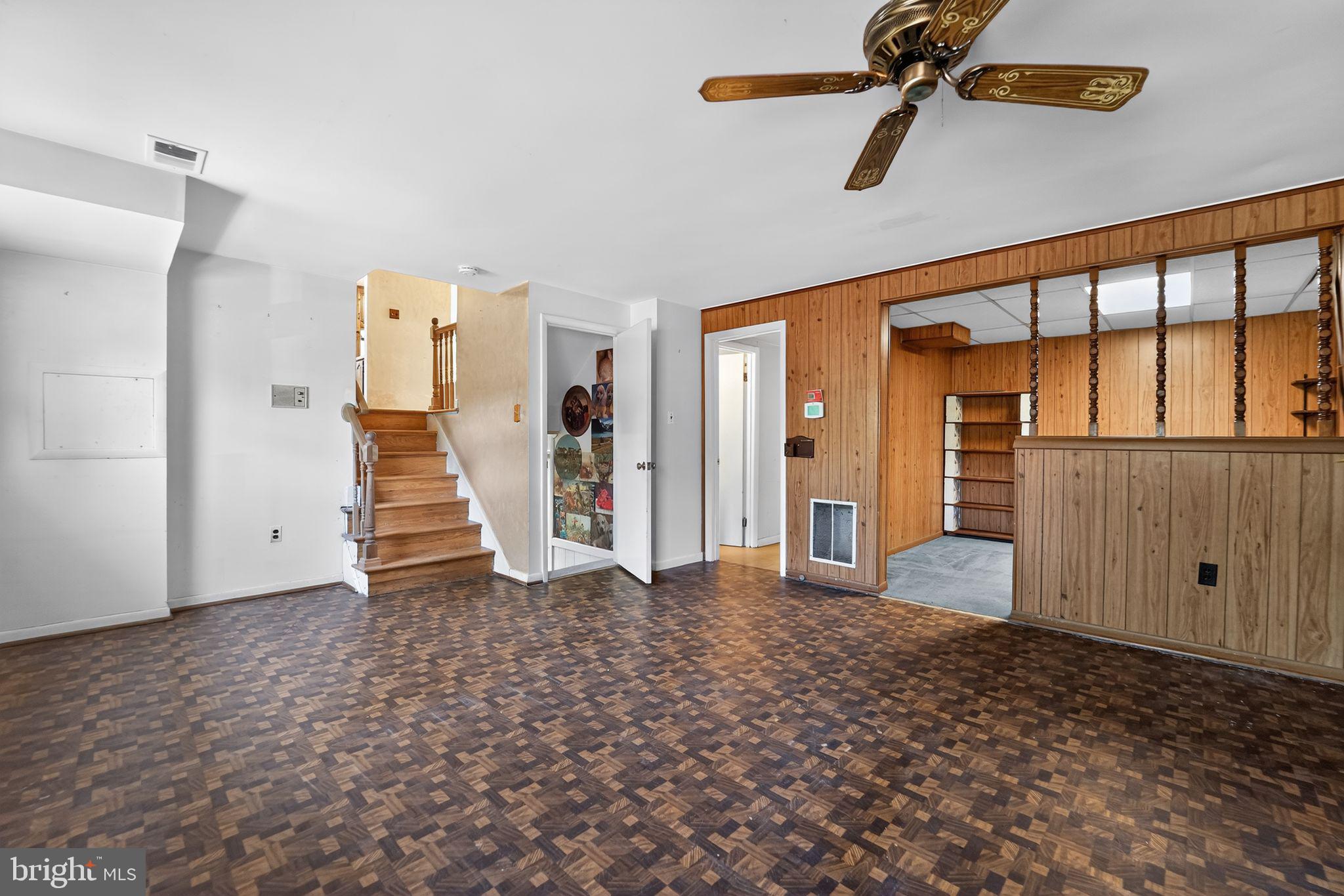 WEST LAUREL ACRES - Residential