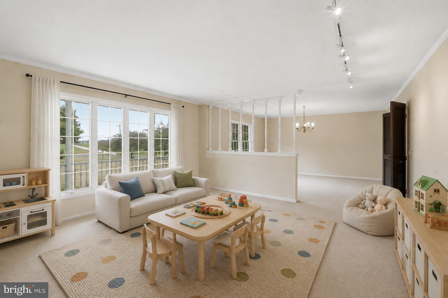 HOLLY ACRES - Residential