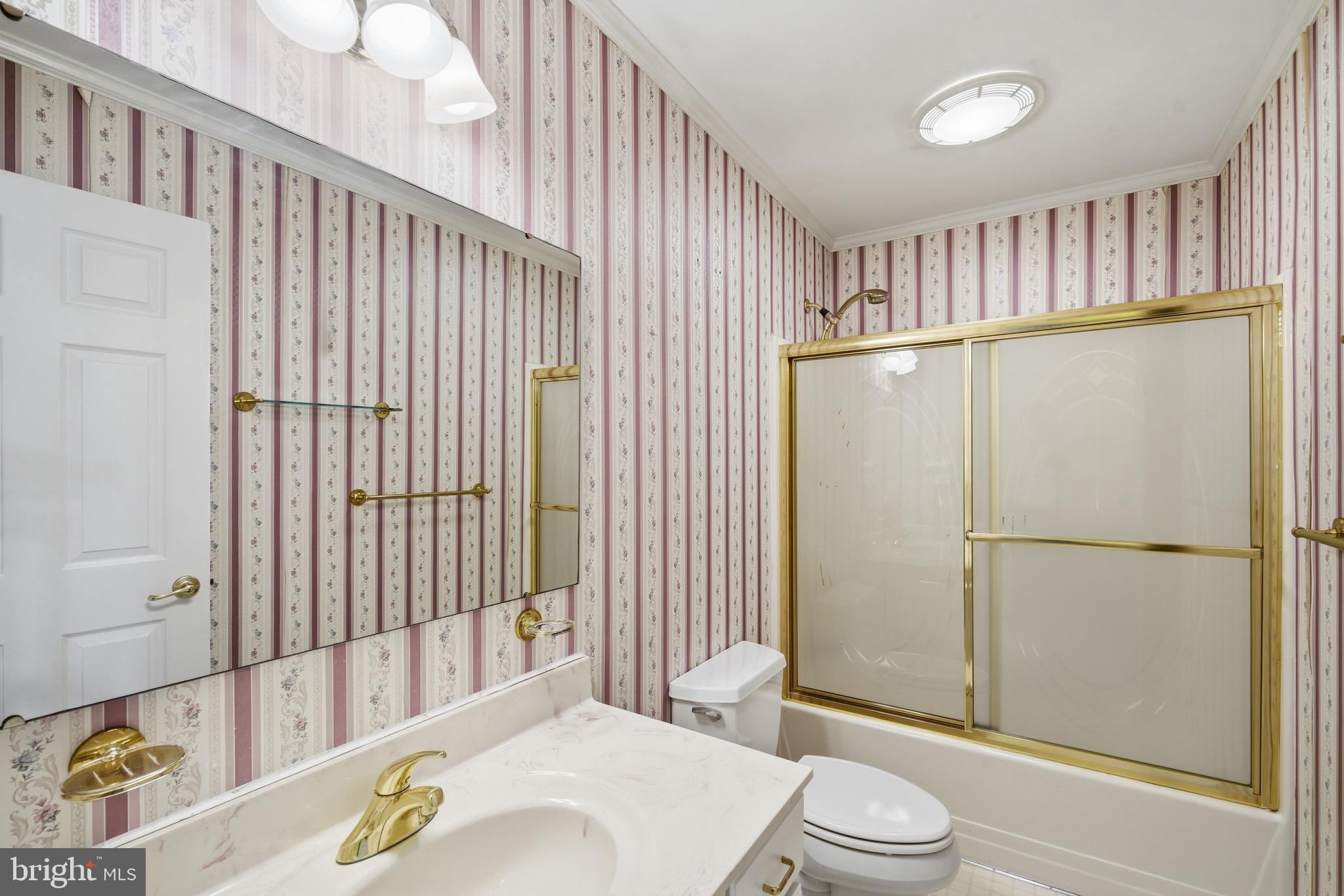 HOLLY ACRES - Residential