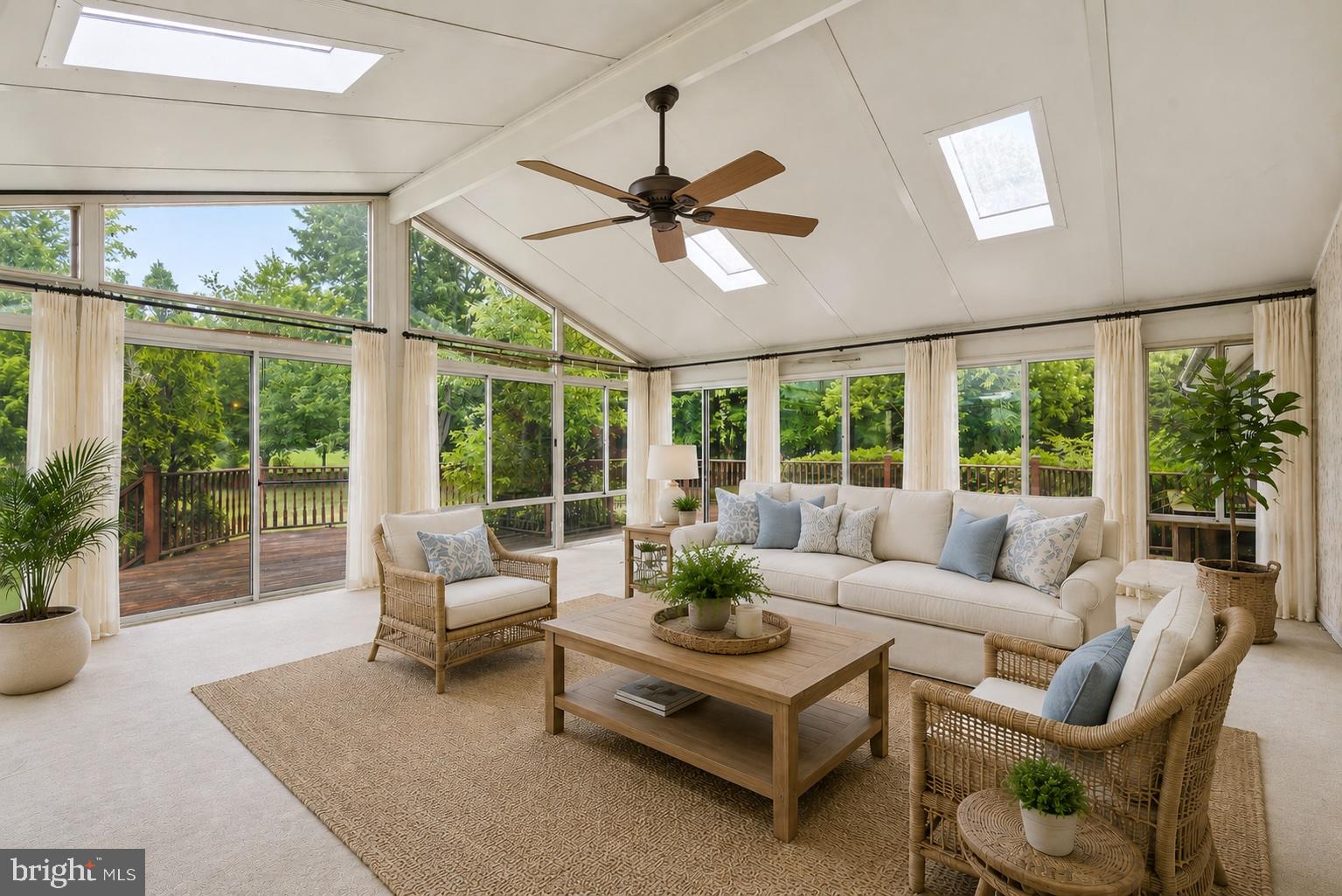 HOLLY ACRES - Residential