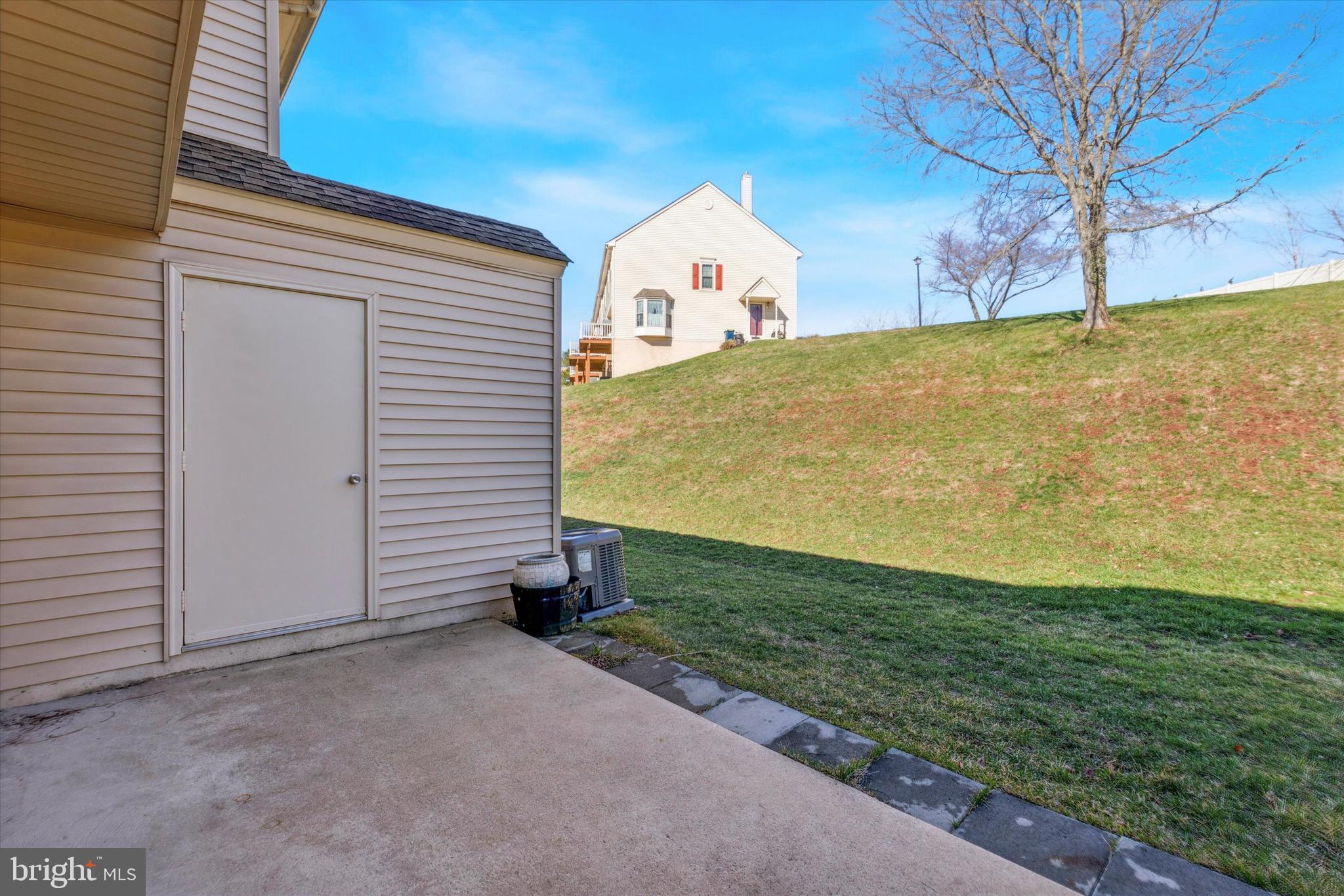 MAPLE GLEN - Residential Lease