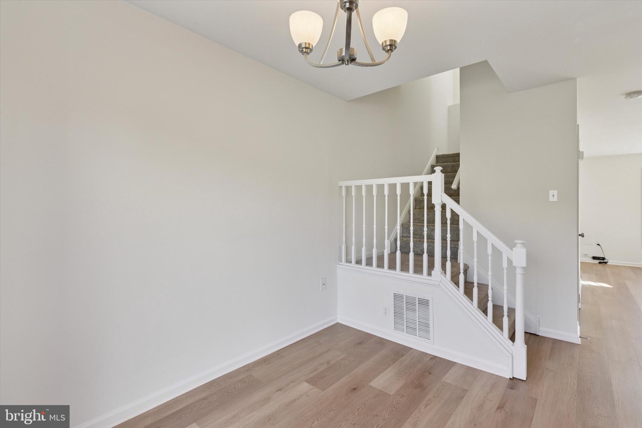 MAPLE GLEN - Residential Lease