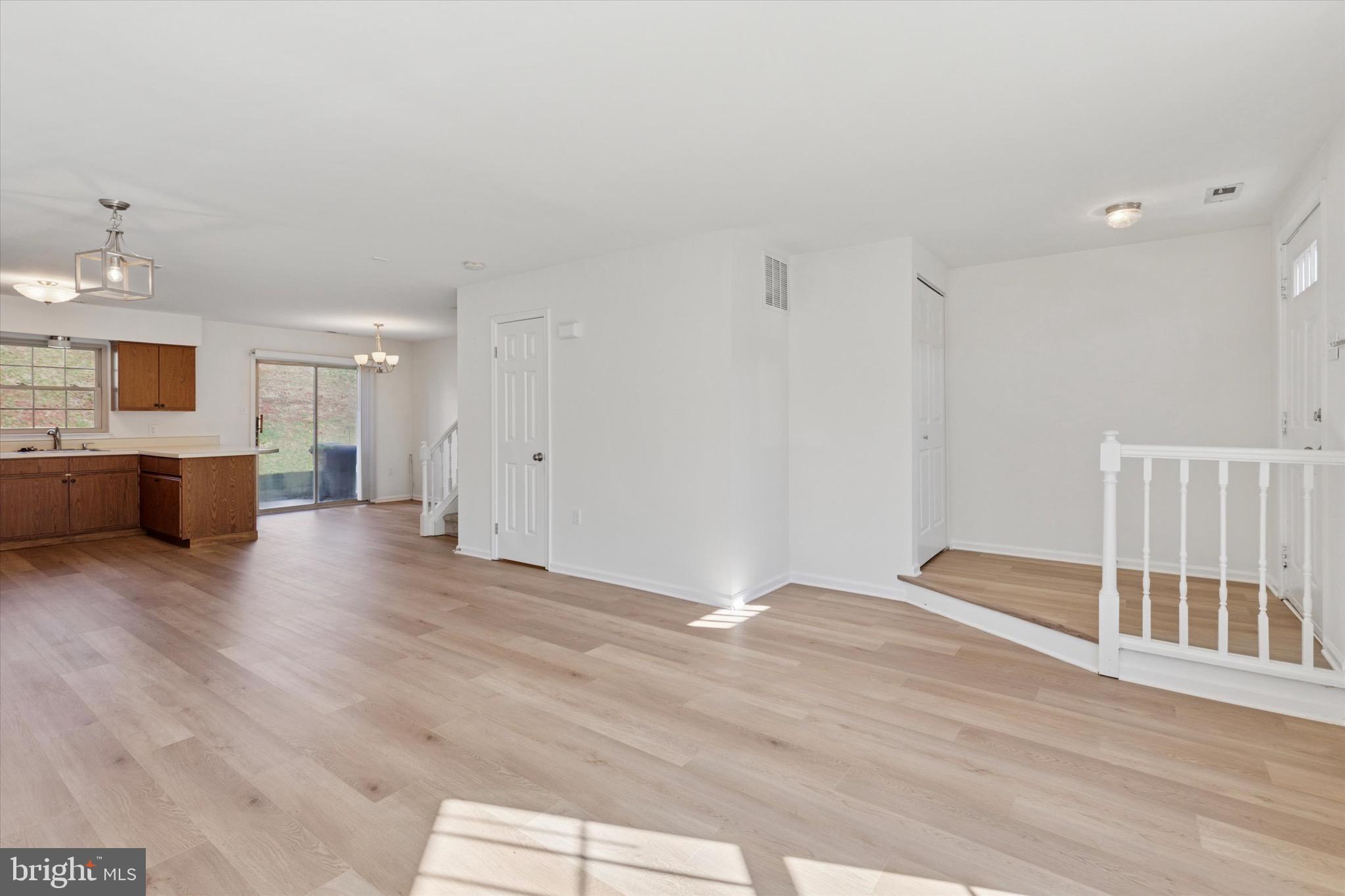 MAPLE GLEN - Residential Lease