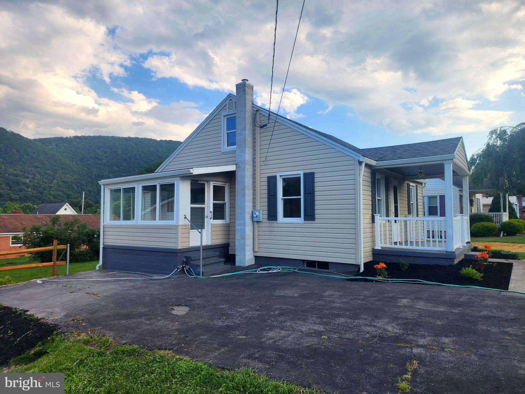 BOWLING GREEN - Residential