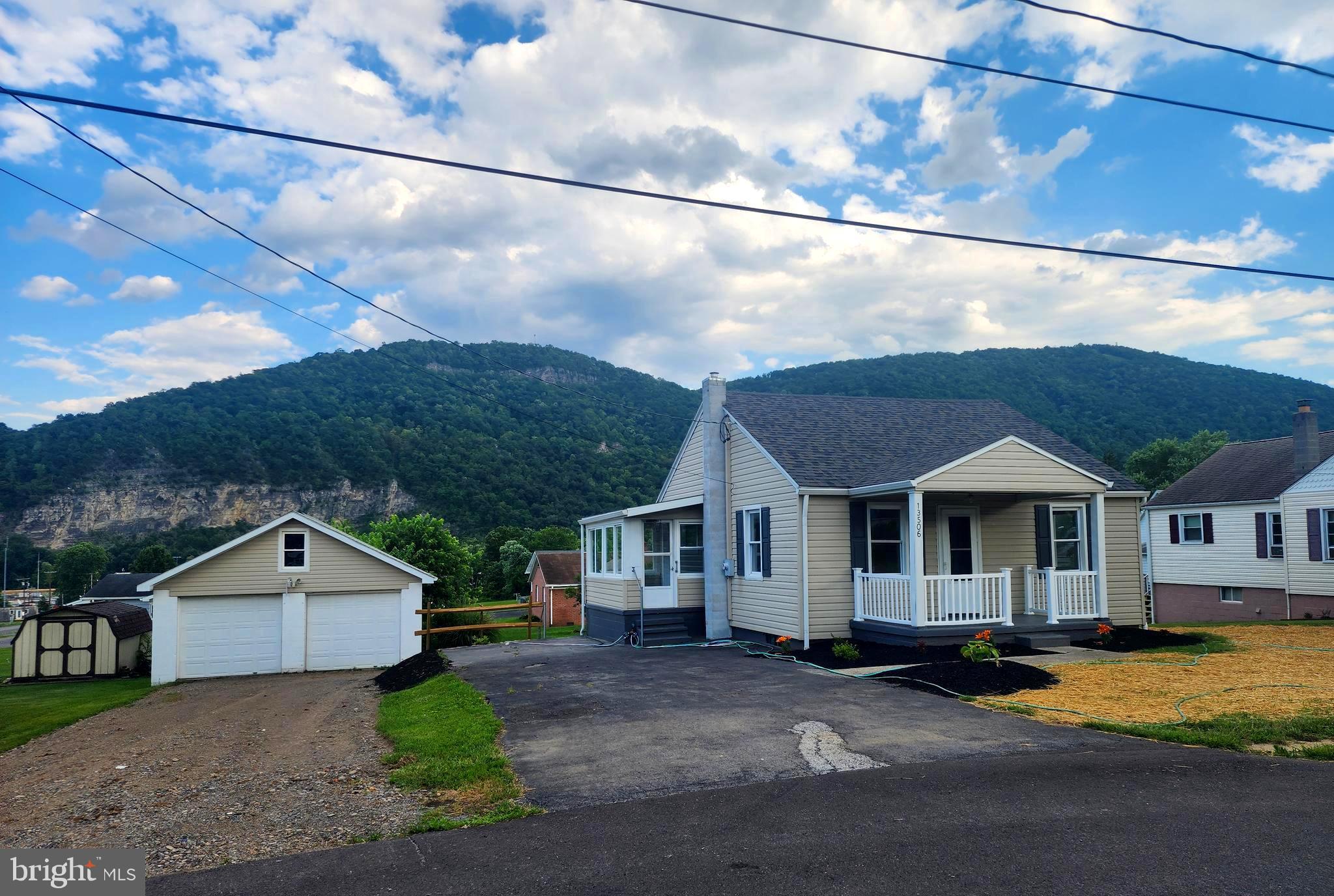 BOWLING GREEN - Residential