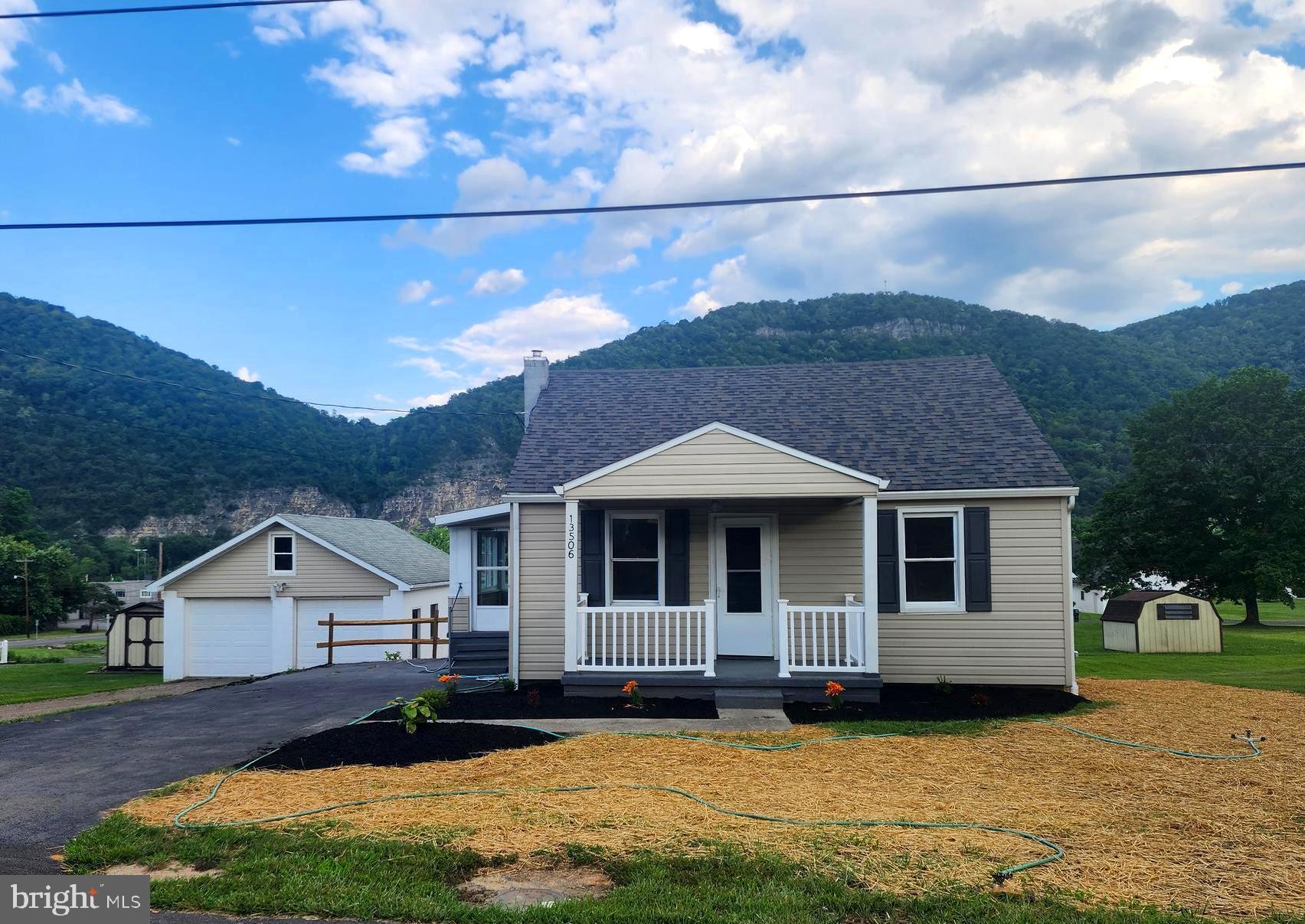 BOWLING GREEN - Residential