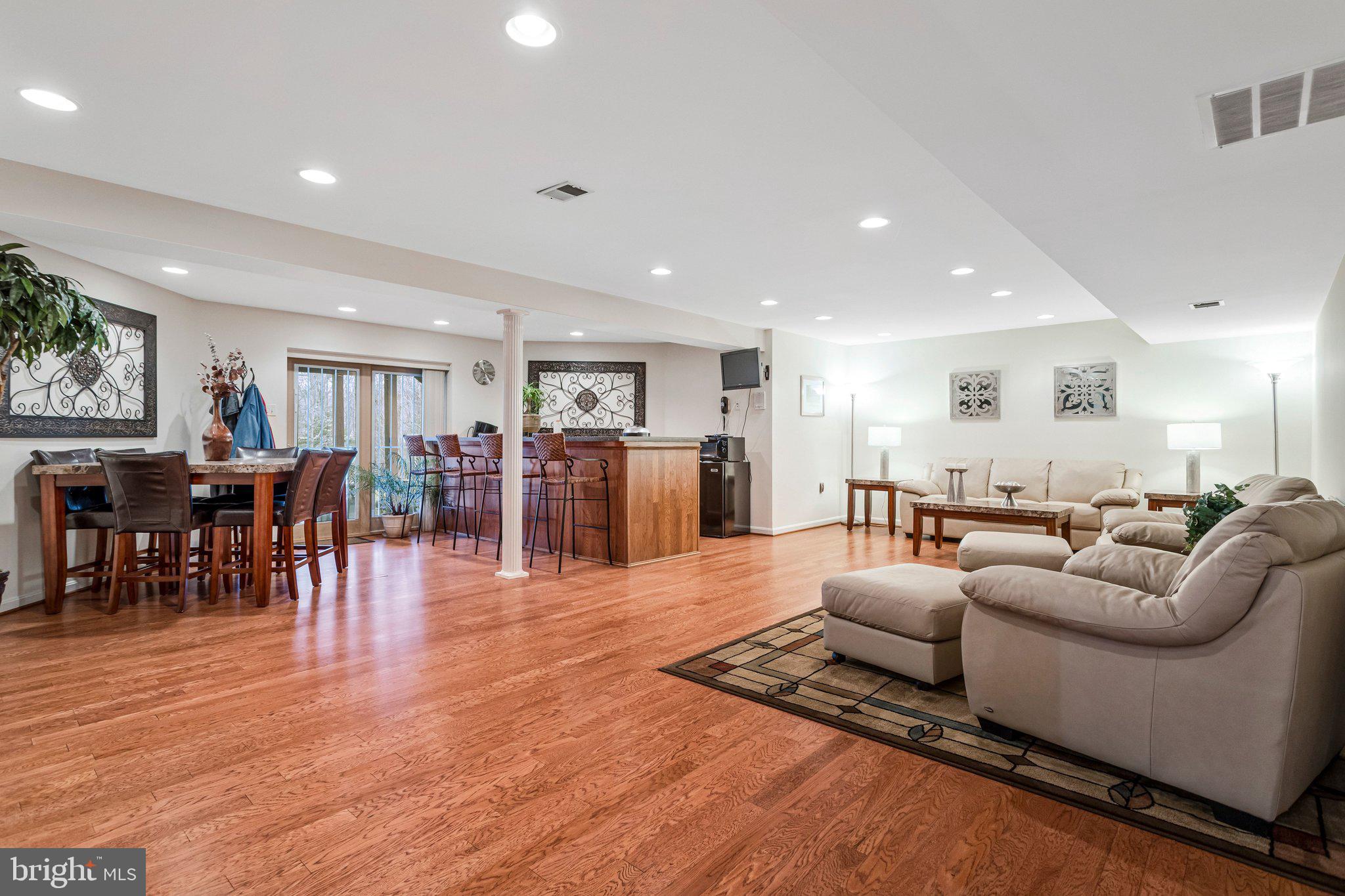 LONGMEADE SUB - Residential