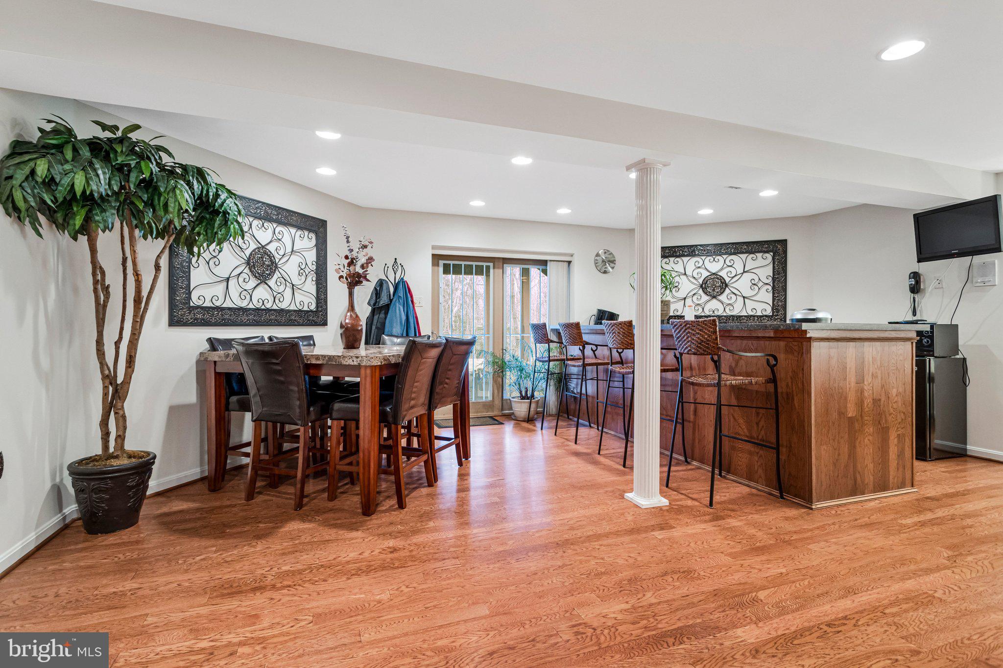 LONGMEADE SUB - Residential
