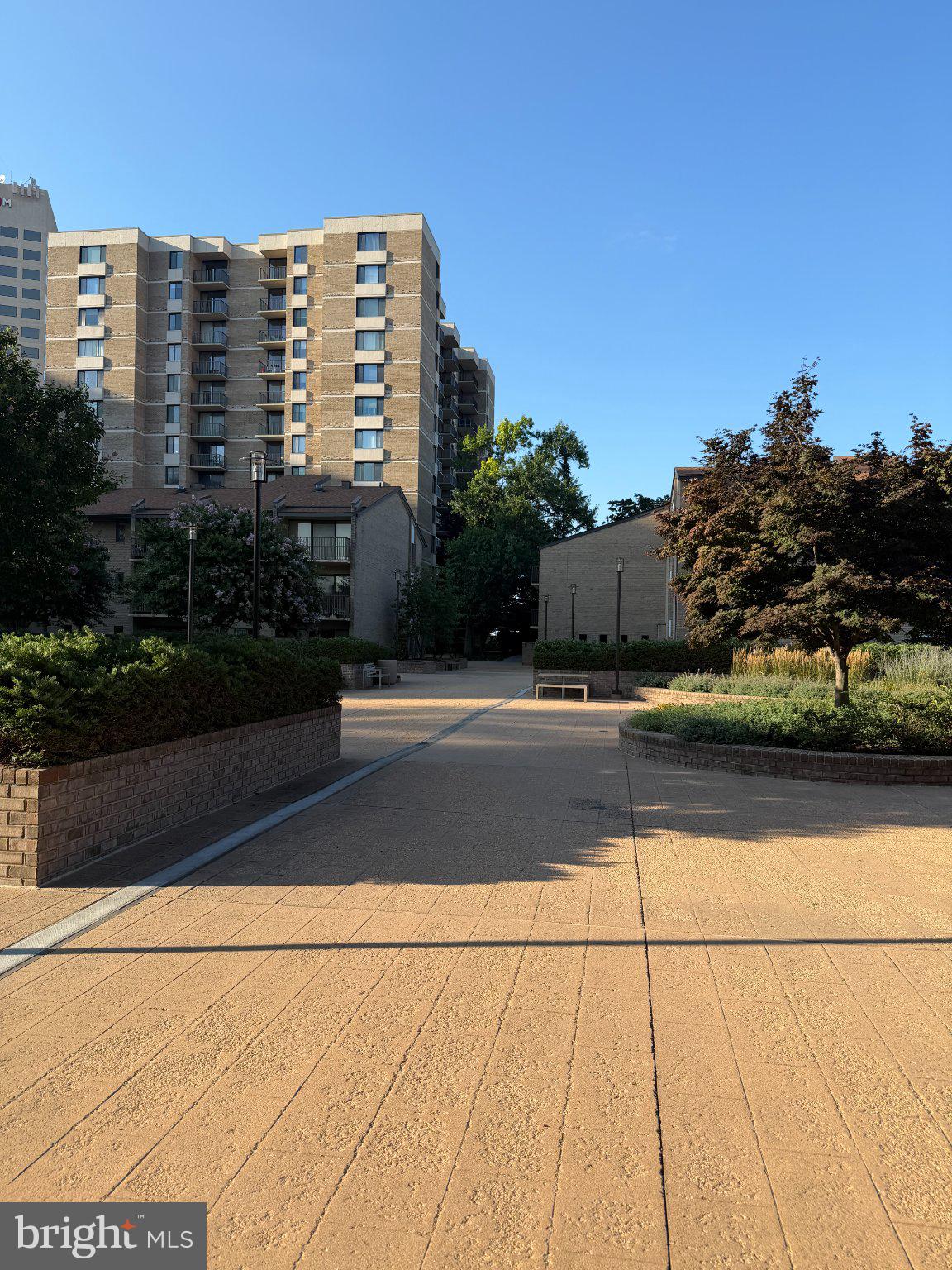 AMERICANA CENTRE - Residential