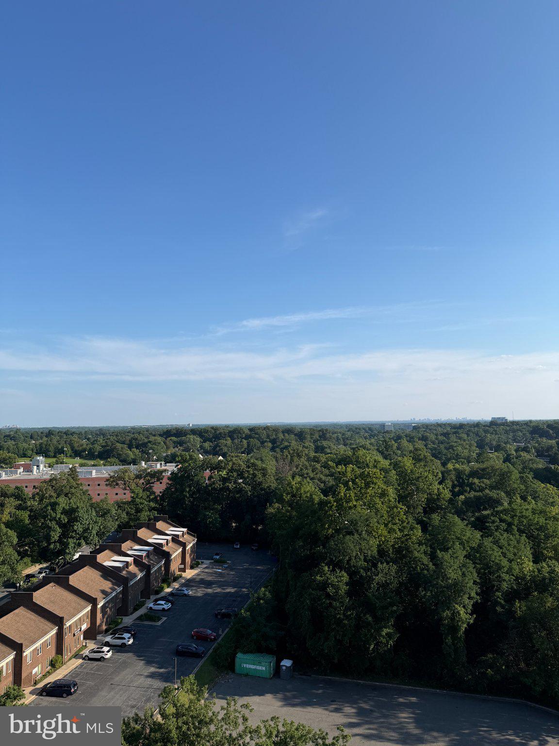 AMERICANA CENTRE - Residential
