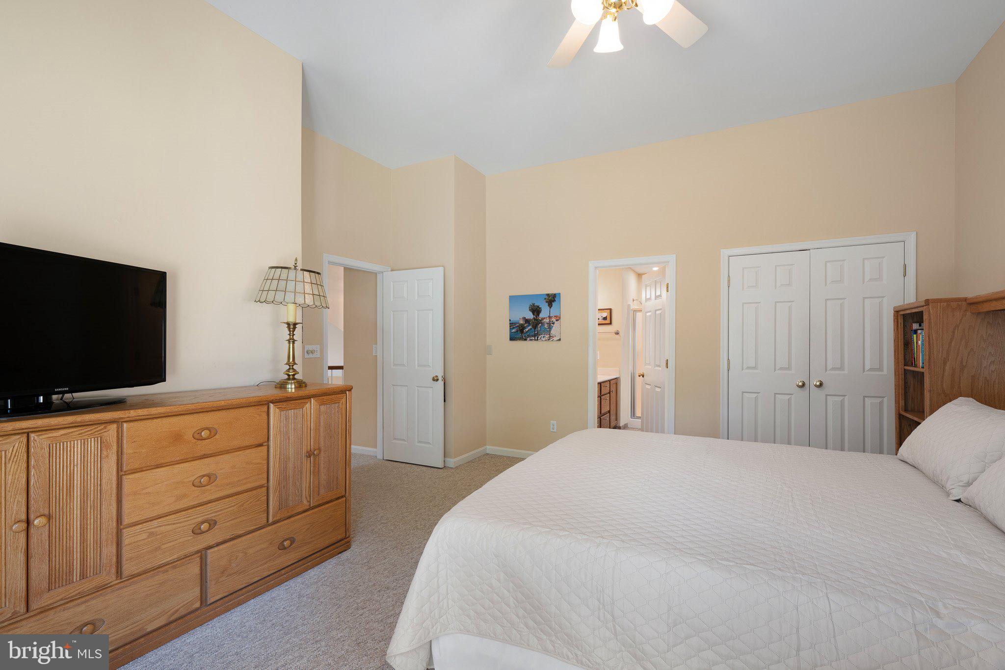 SALT POND - Residential