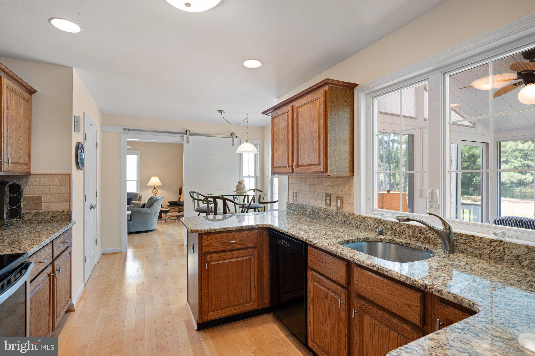 SALT POND - Residential