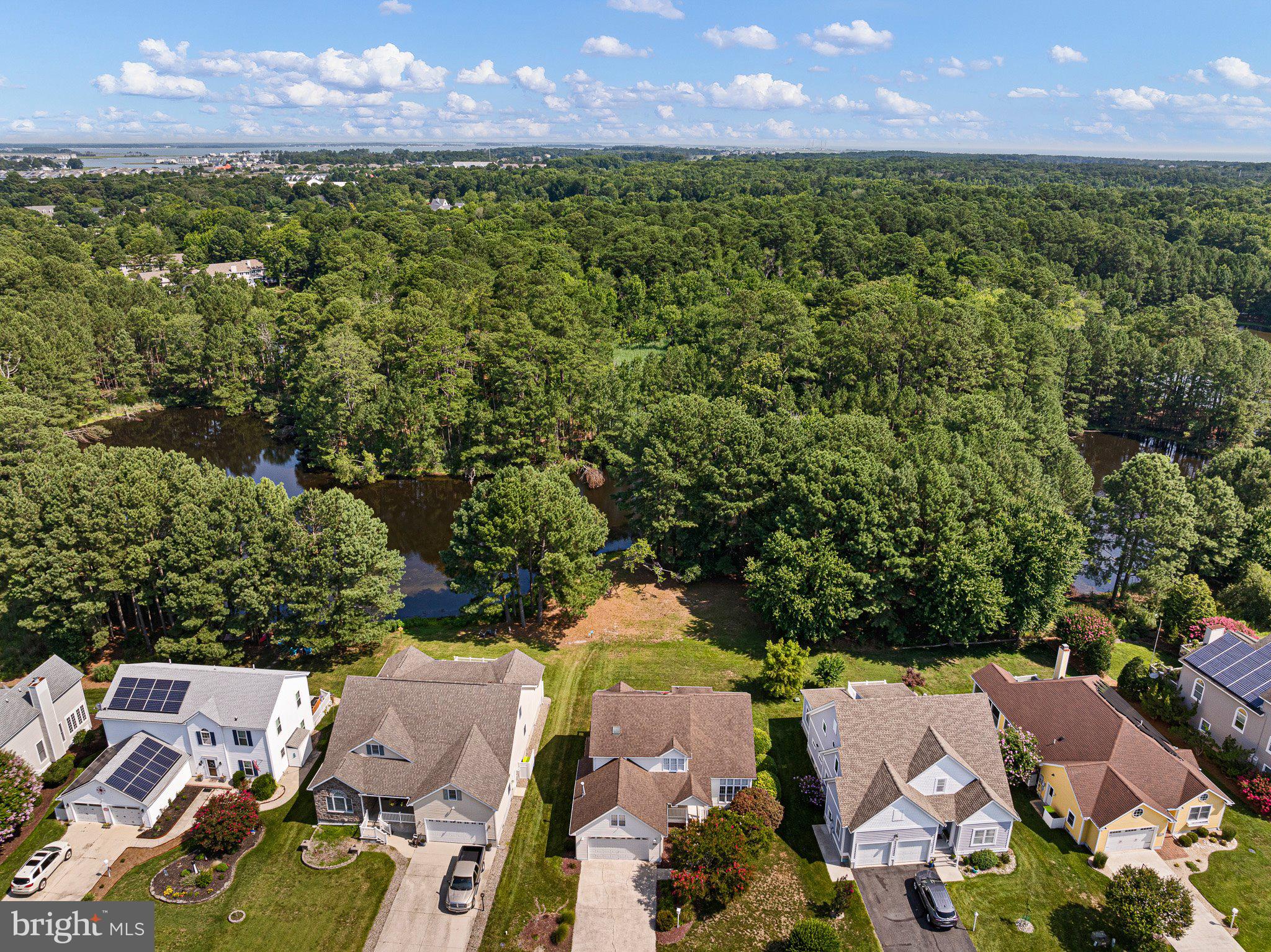 SALT POND - Residential