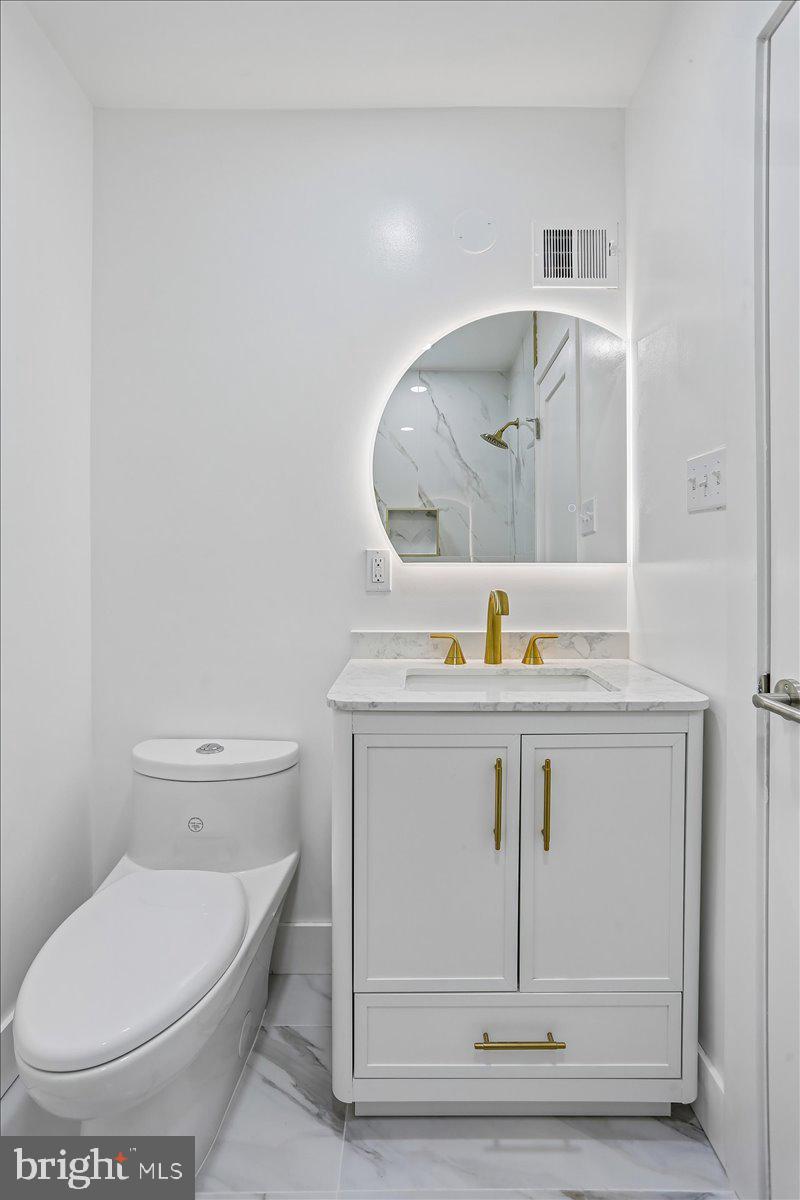 REGENCY ESTATES - Residential