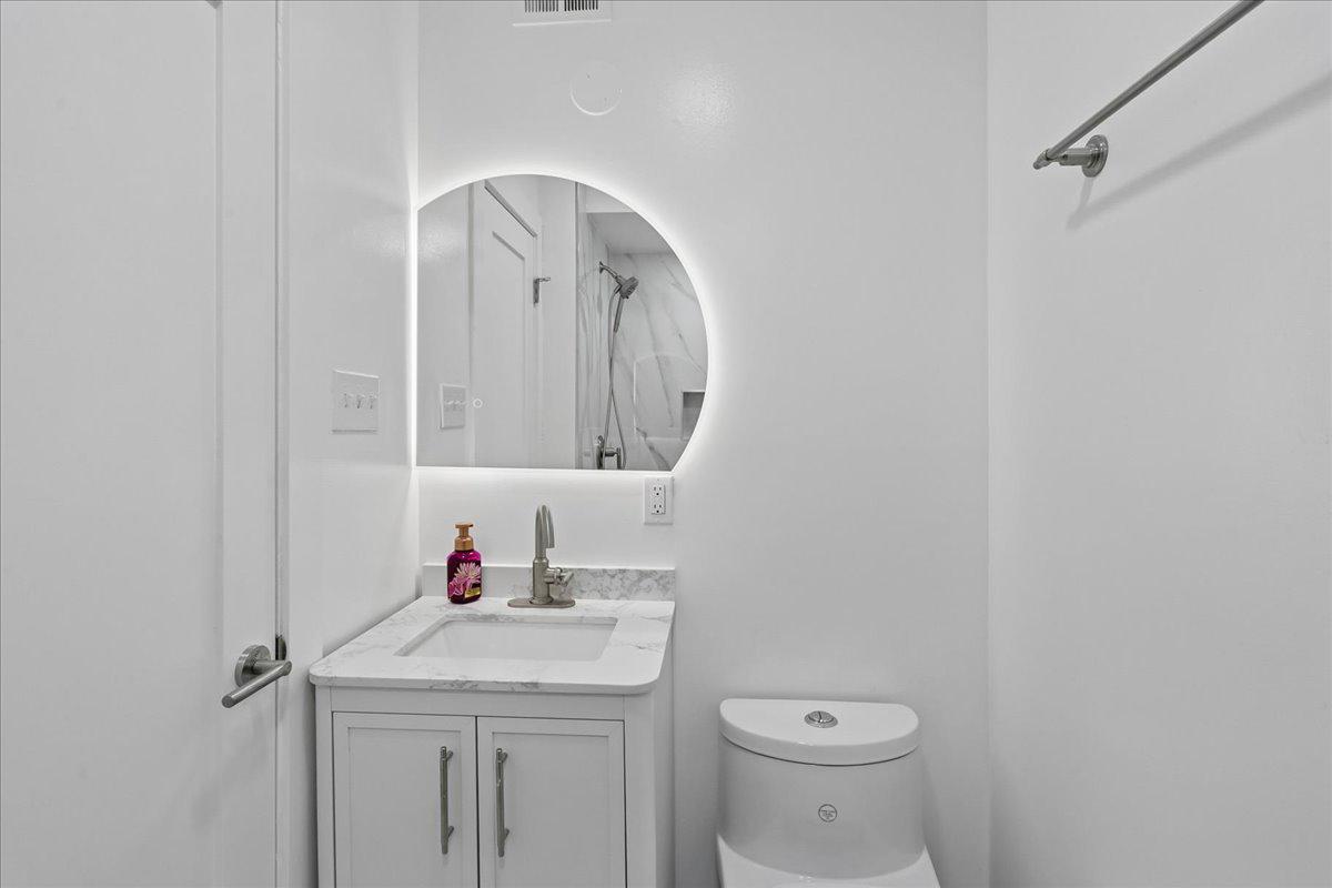 REGENCY ESTATES - Residential