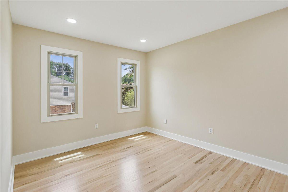 REGENCY ESTATES - Residential