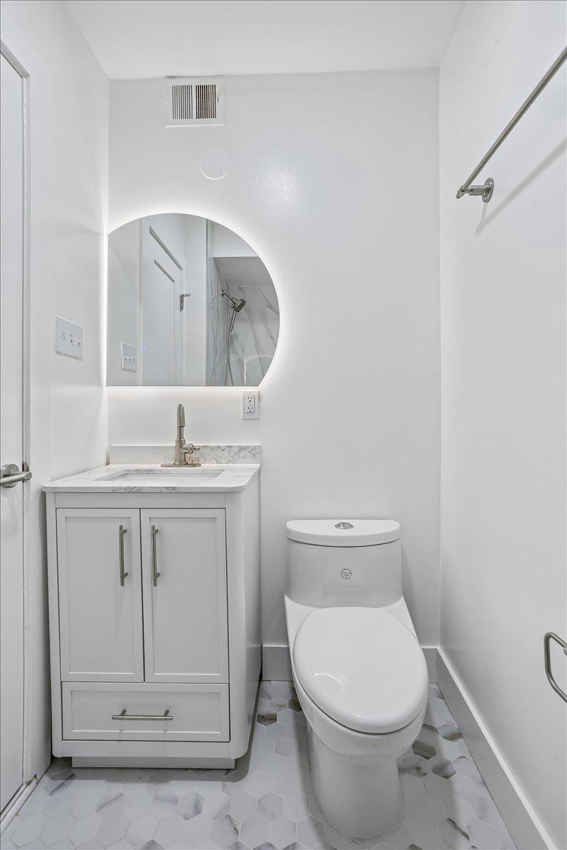 REGENCY ESTATES - Residential