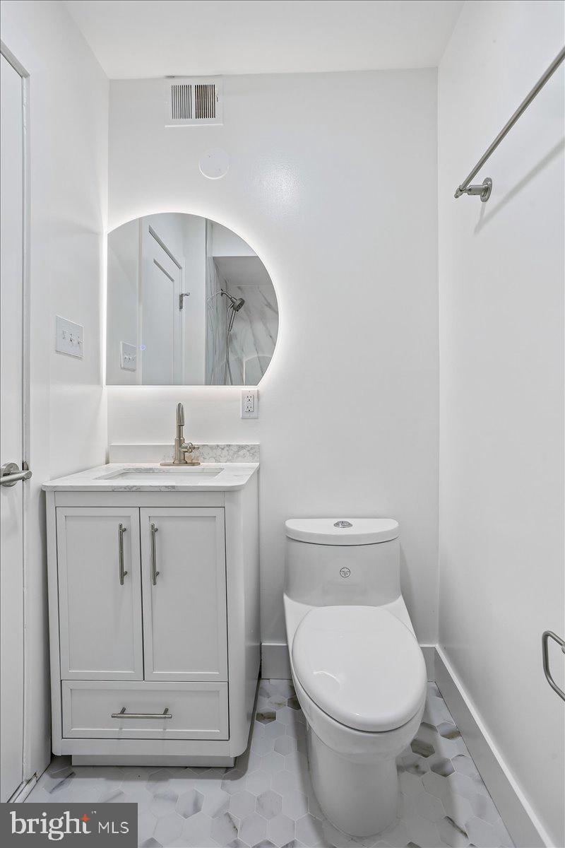 REGENCY ESTATES - Residential