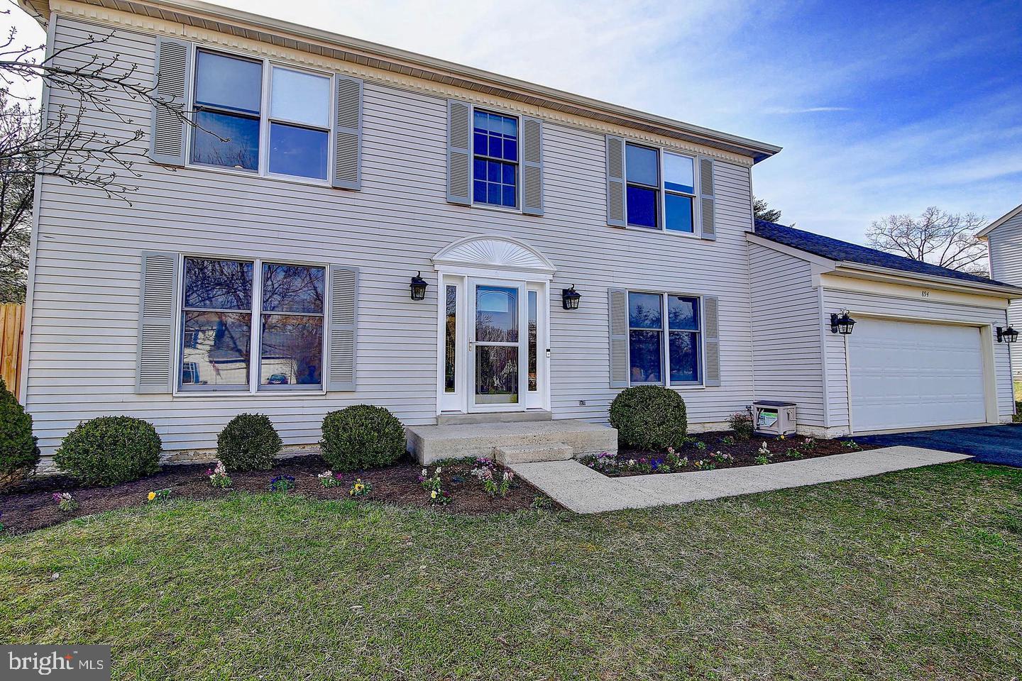 Welcome home! Can't miss this 5bed, 4 Full bath, single family in Herndon continently located  & accessible to Rt28, Rt 267, close to Airport ! Freshly painted with neutral colors, Updated kitchen with custom back splash and granite! Hardwood on the main floor and upstairs hallway. 4 Spacious bedrooms with 2 full bath upstairs and 5th bedroom in basement with full full bath, Main level has a full bath.  Large lot over 1/3 acre with playset and 1 sheds with lots of storage! NO HOA!