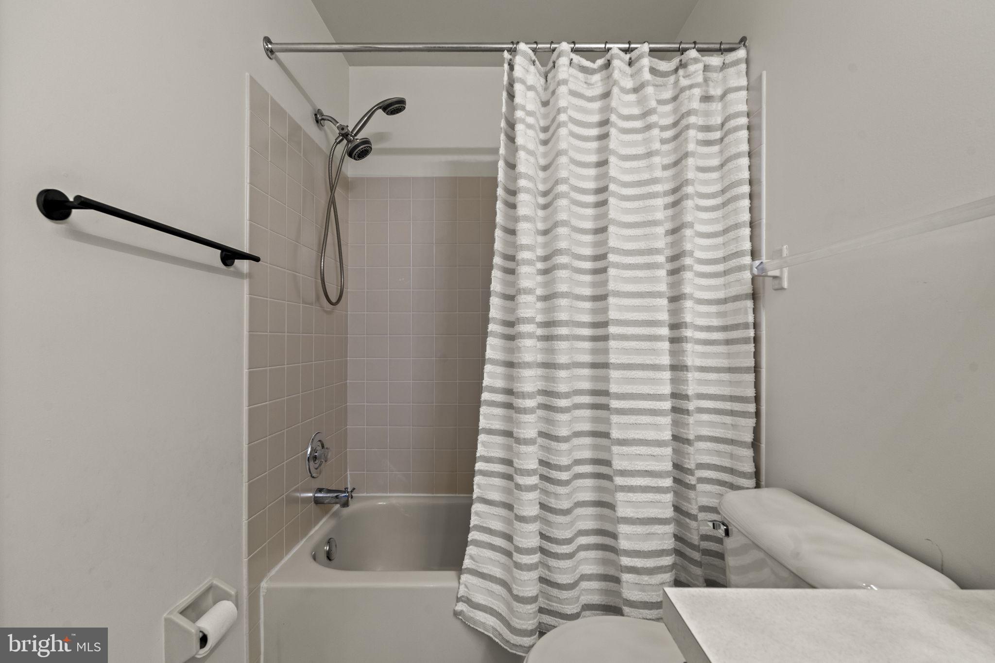 NEWTOWN GRANT - Residential