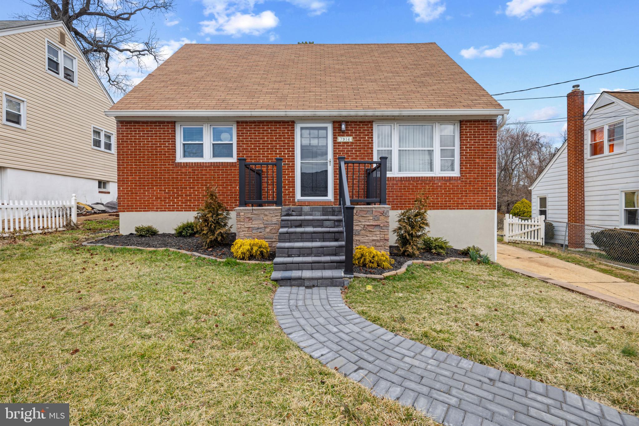 ROSELAND HEIGHTS - Residential