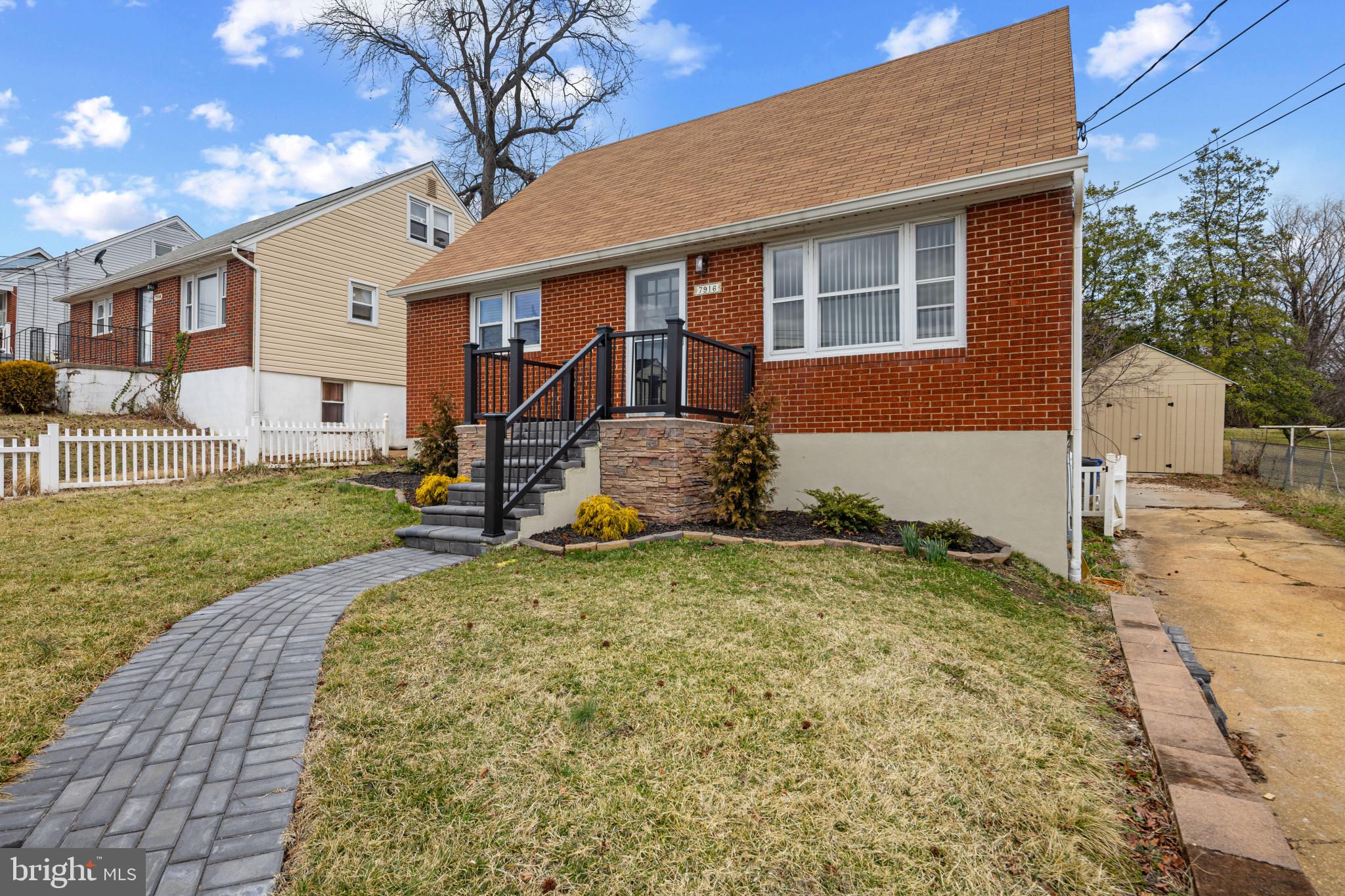 ROSELAND HEIGHTS - Residential