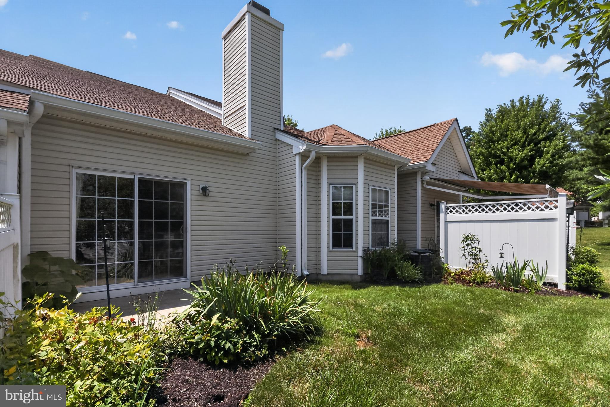 CREEKSIDE VILLAGE - Residential