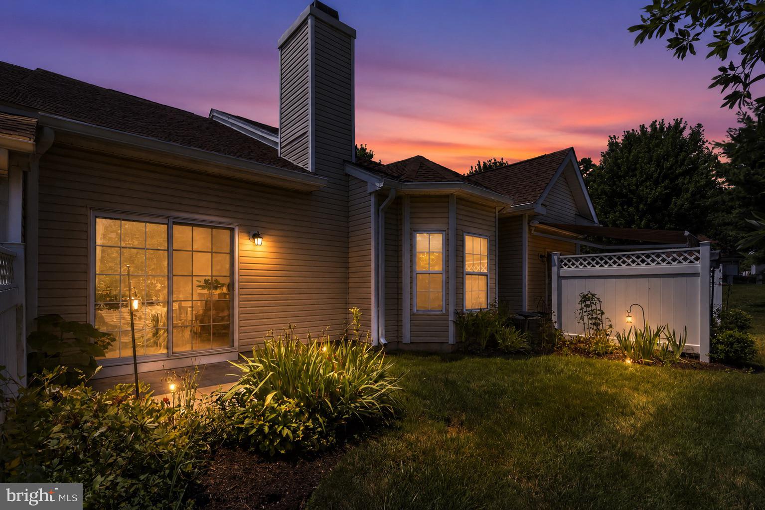 CREEKSIDE VILLAGE - Residential