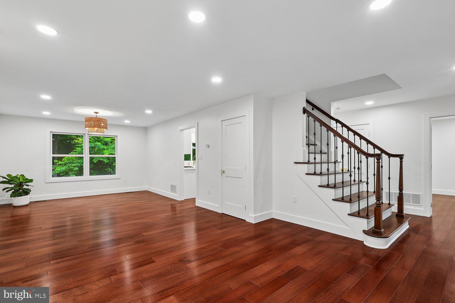 LOCKSLEY - Residential