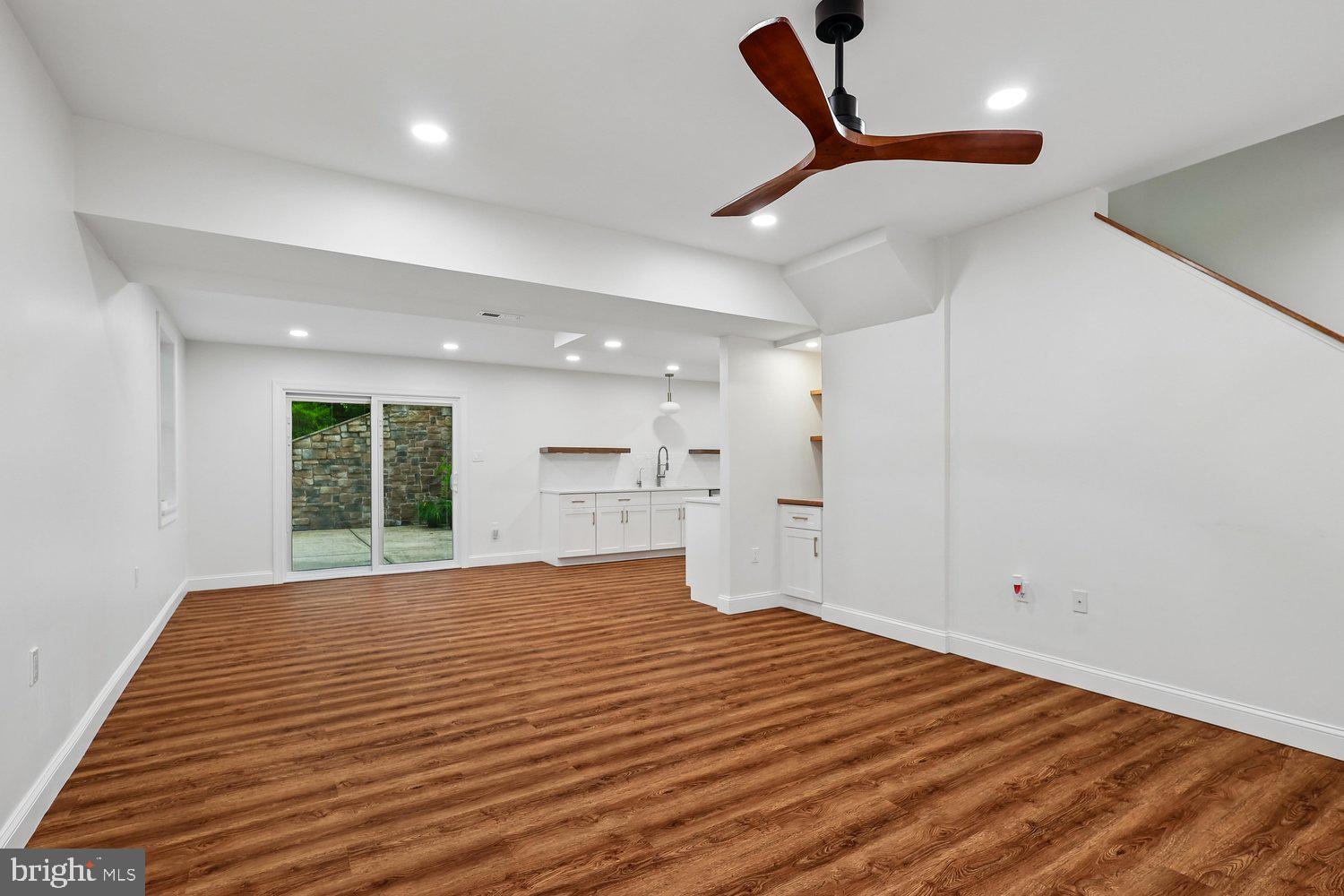 LOCKSLEY - Residential