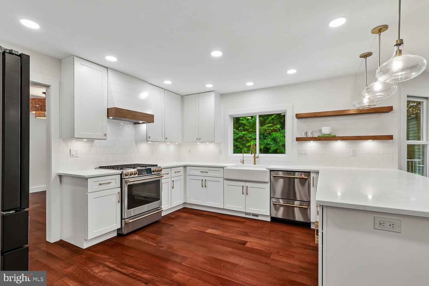LOCKSLEY - Residential