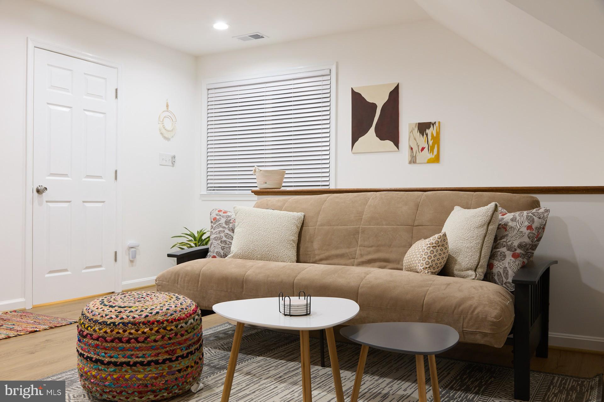 LOCKSLEY - Residential