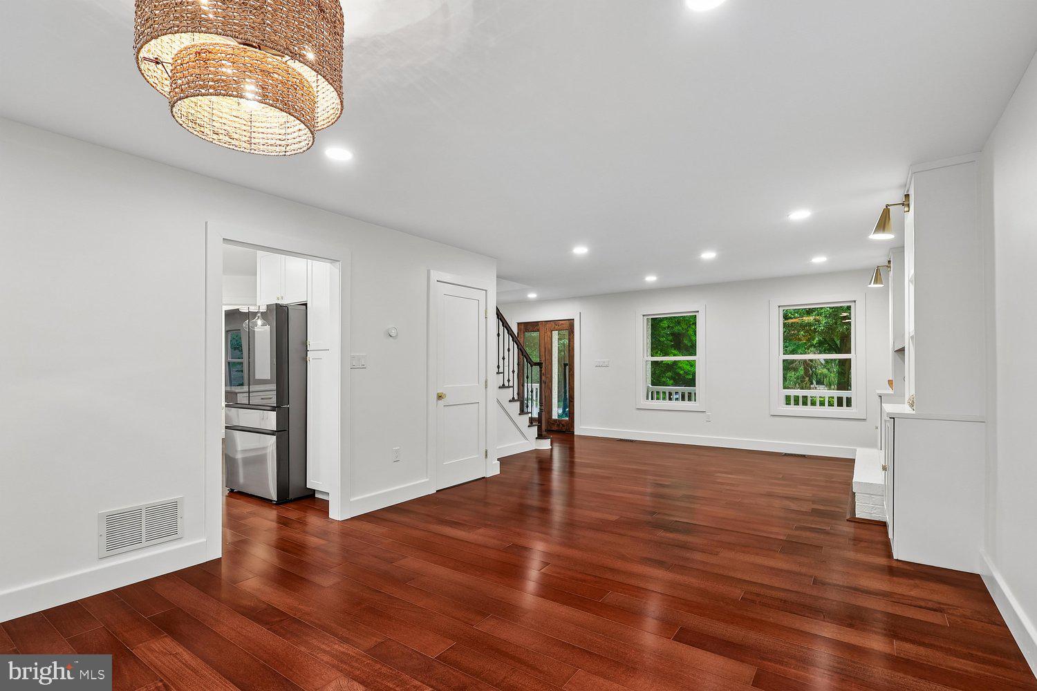 LOCKSLEY - Residential