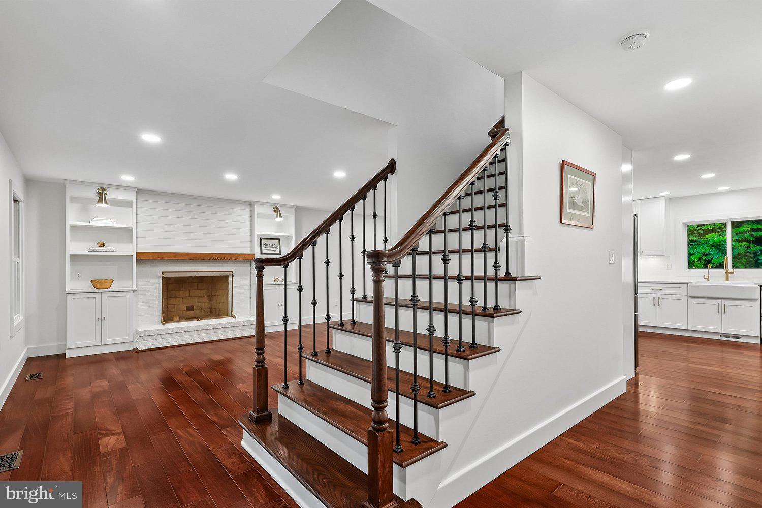 LOCKSLEY - Residential
