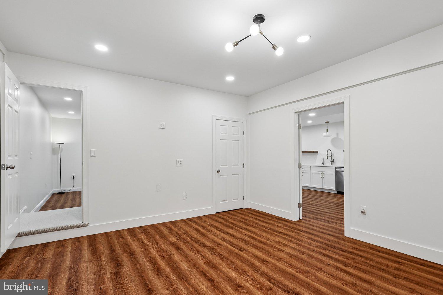 LOCKSLEY - Residential