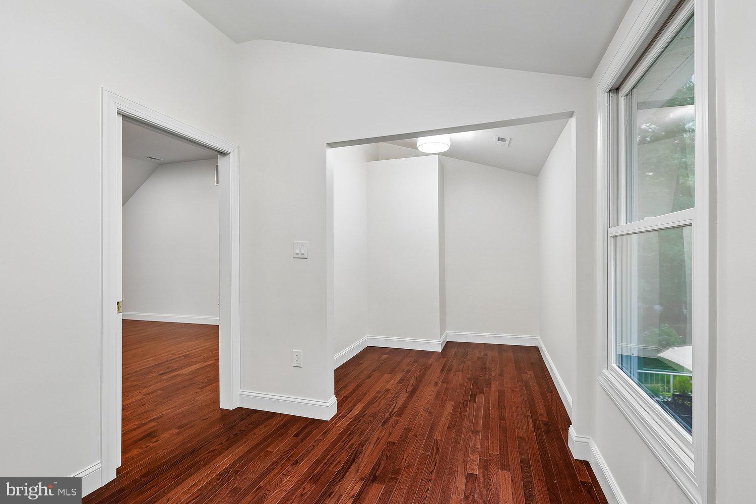 LOCKSLEY - Residential