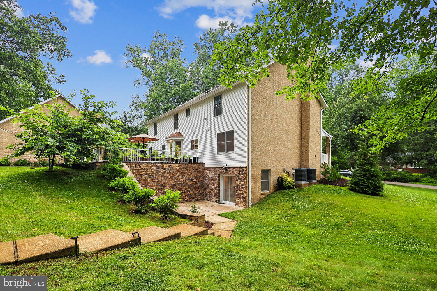 LOCKSLEY - Residential