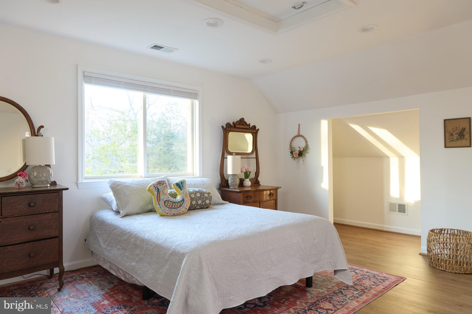 LOCKSLEY - Residential