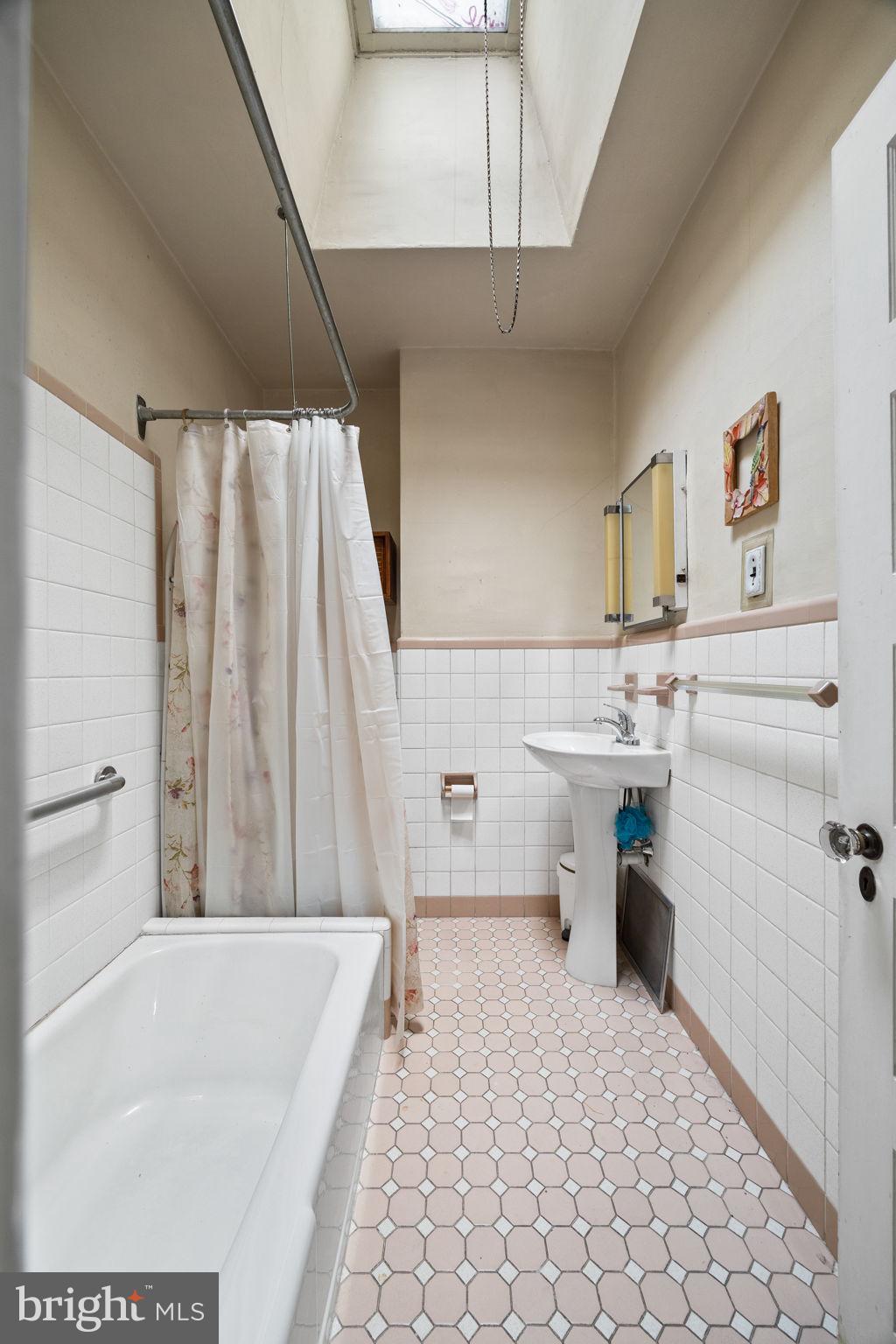 OLNEY - Residential