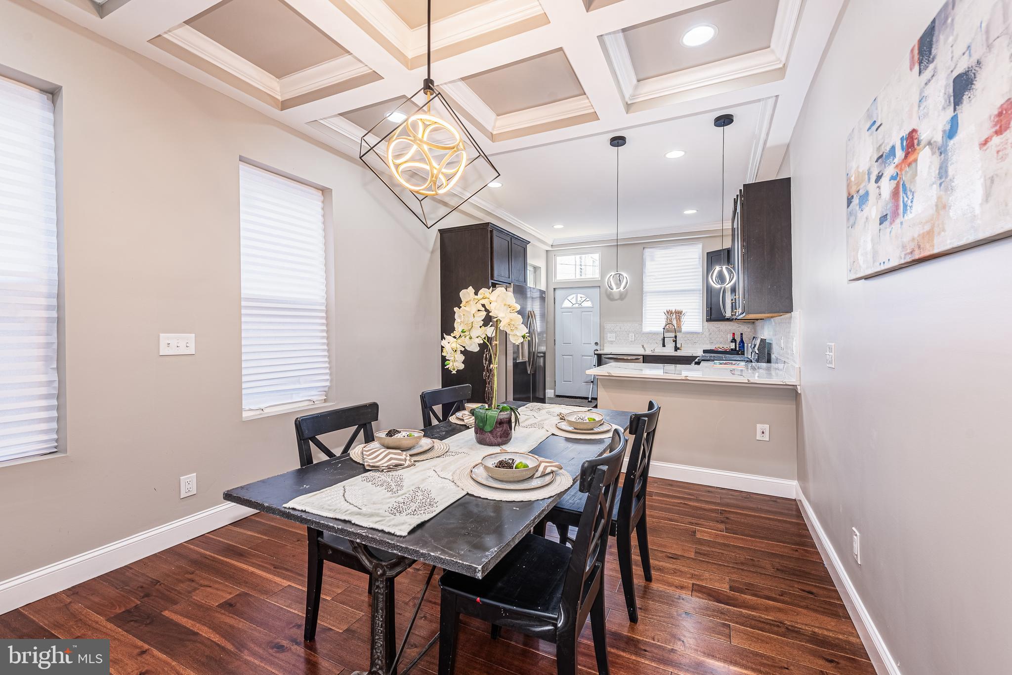 HOLLINS MARKET - Residential