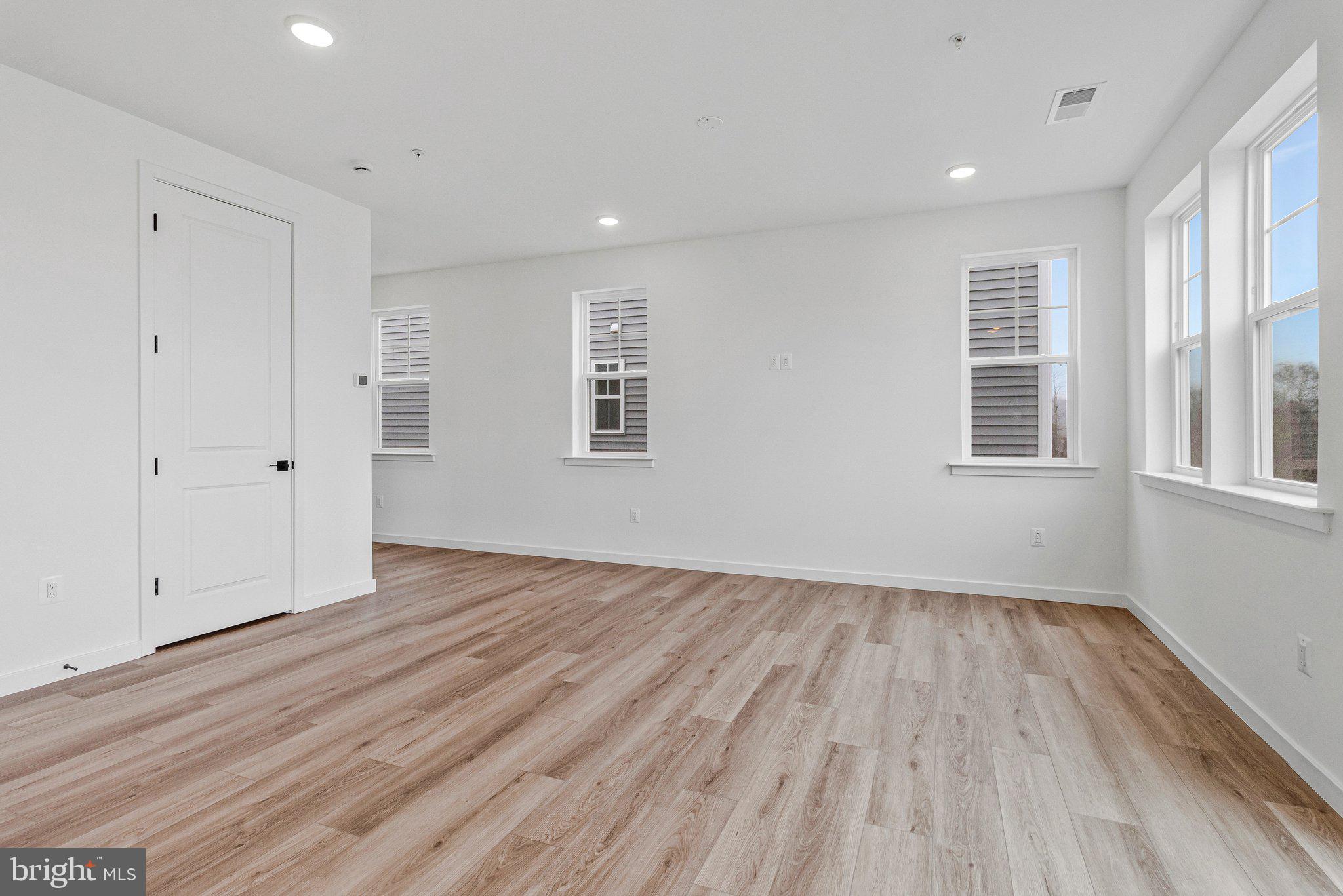 ENCLAVE AT ARUNDEL HILLS - Residential