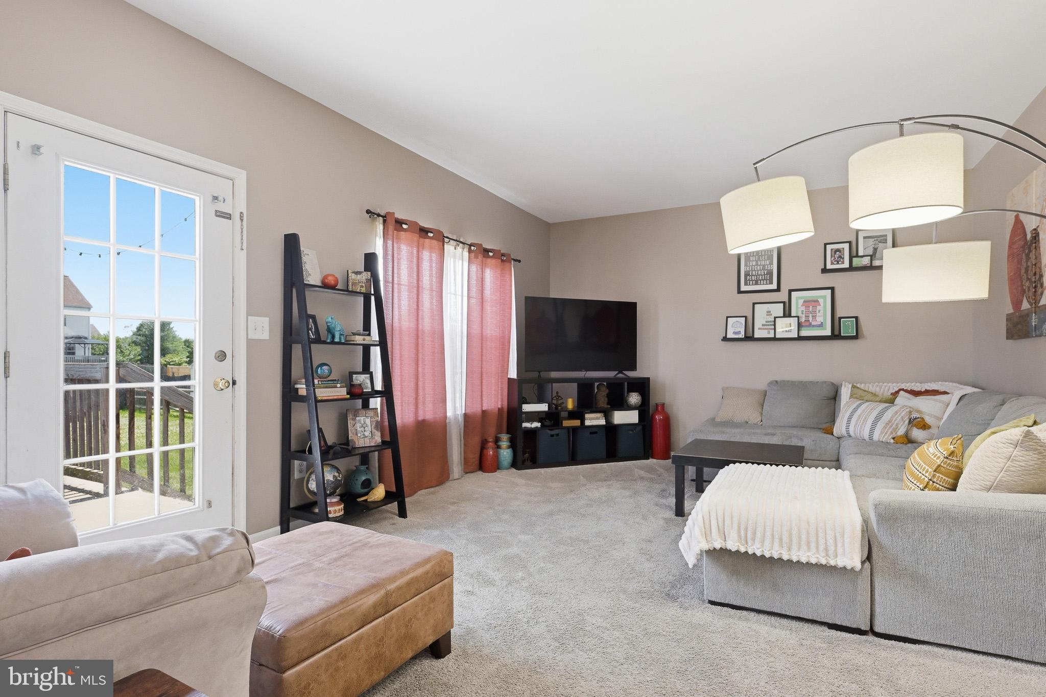 ODESSA CHASE - Residential